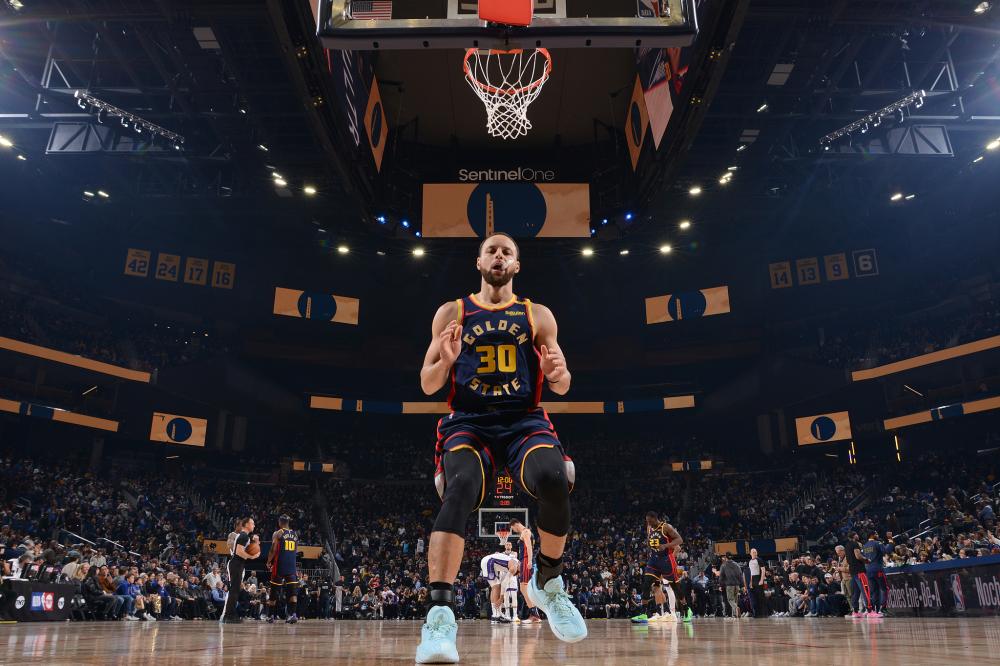 辉煌背后是 辉煌背后是